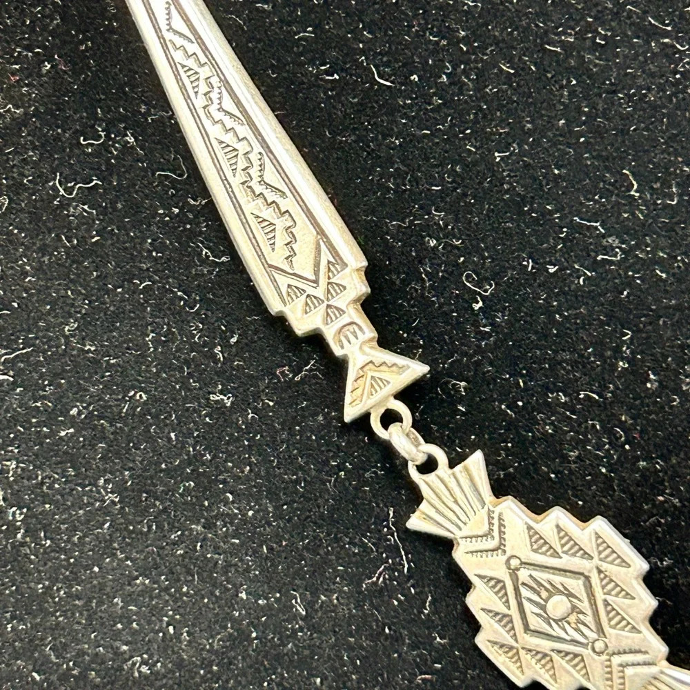 387134 Aztec inspired Laner Navajo Sterling Necklace. 19” adj link - Picture 4 of 6